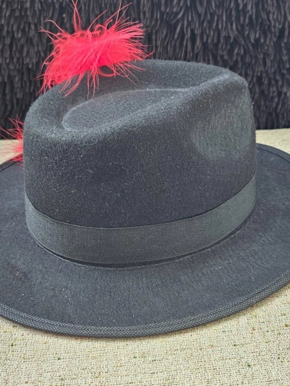 Looking Spooky Women Hat FEDORA Black Fashion Red Fur Halloween Hat One Size - Picture 5 of 11